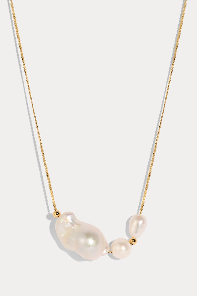 Lili Claspe Daniella's Pearl Necklace