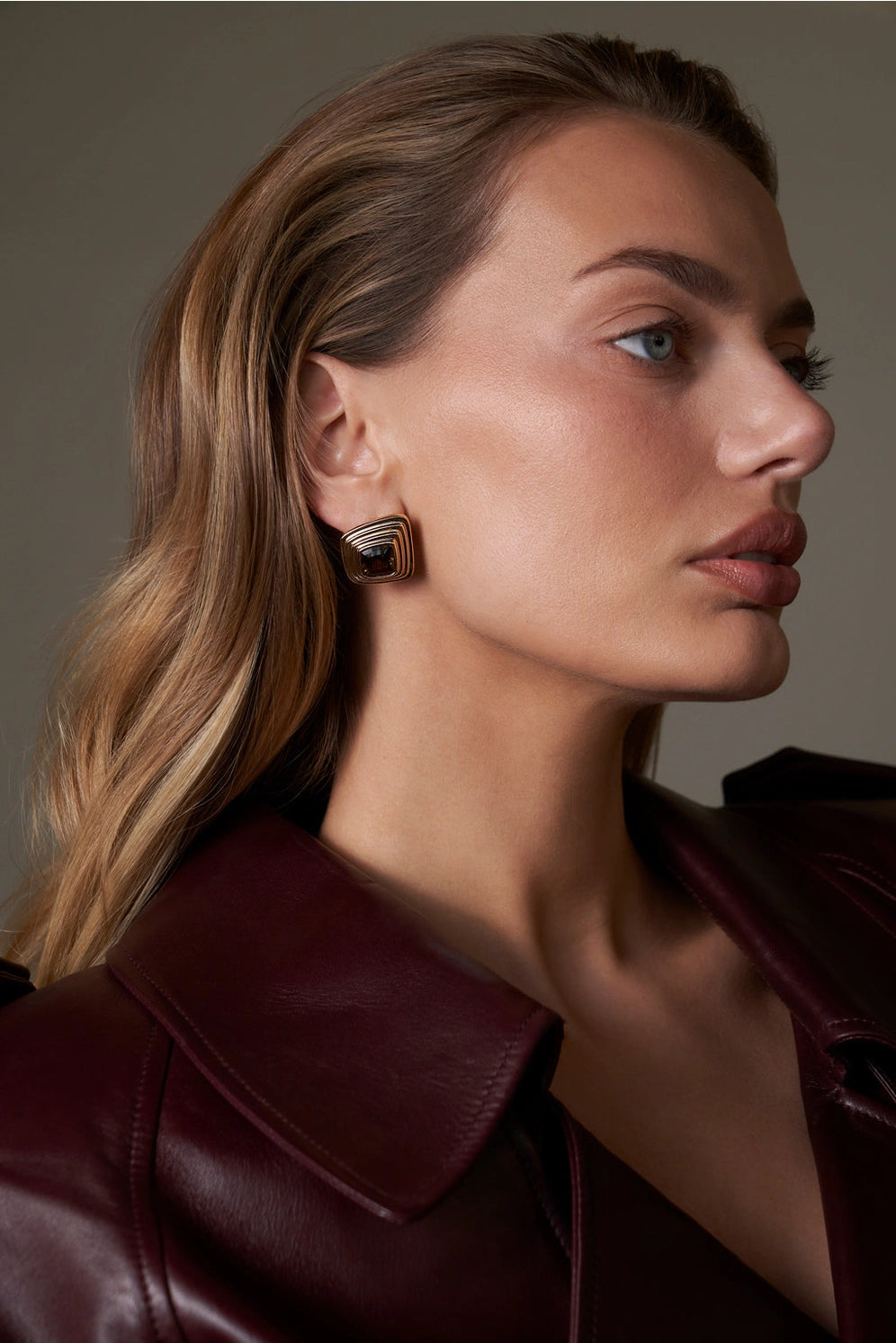 Lili Claspe Jules Earrings in Gold